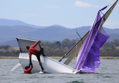 Phantom_capsize
